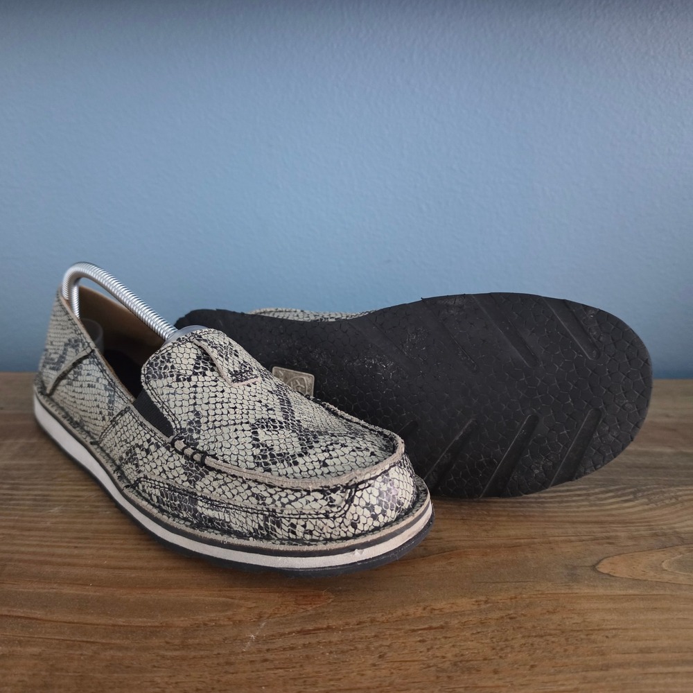 Ariat Womens Cruiser Slip On Shoes Snake Print Moc Toe Cream Black 11 B